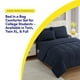 thumbnail image 2 of Juego de ropa de cama Sweet Home Collection Dorm Room Twin XL azul marino, 2 of 3