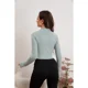thumbnail image 3 of Poleron Deportivo Mujer Corto Elasticado Corte Entallado Cierre 7016, 3 of 3