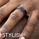 thumbnail image 5 of Anillo de boda de caucho de silicona ROQ Comfort Fit gris y negro, 5 of 6