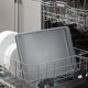 thumbnail image 5 of Bandeja para hornear KitchenAid KE955OSNSA, antiadherente, 33 x 46 cm, color plateado, 5 of 7
