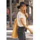 thumbnail image 4 of Top Corto Transparente con Mangas Dolman, Escote Redondo y Abertura Lateral, 4 of 10