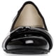 thumbnail image 2 of Zapatos Anne Klein Able Ballet Flat para mujer, color crema y negro, 2 of 7