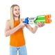 thumbnail image 5 of Paquete de 2 lanzadores de agua XSHOT Small Dual Stream de ZURU Dual Play, lanzador de doble flujo, juguete acuático para niños, adolescentes y adultos, 5 of 7