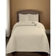 thumbnail image 4 of Cubrecama Quilt De Verano Con Pompones 2 Plazas Beige, 4 of 4
