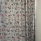 thumbnail image 2 of Cortina de Baño Blanca  con Flores, 2 of 2