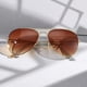 thumbnail image 4 of POLASUP GAFAS LENTES DE SOL Un par de gafas de moda doradas anchas progresivas, 4 of 6