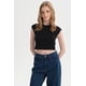 thumbnail image 1 of Polera Mujer Crop Negro, 1 of 4