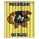 thumbnail image 1 of Cortina de ducha de los Wolverines de Michigan con dibujos animados, juego de cortina de baño con ganchos, tamaño 60 x 72 pulgadas, 1 of 3