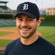 thumbnail image 4 of Gorra C5 Sports Detroit Navy MVP Ajustable, 4 of 8