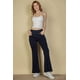 thumbnail image 4 of Pantalones Acampanados de Cintura Alta con Bolsillo Delantero, 4 of 5