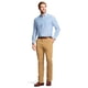 thumbnail image 2 of Pantalones chinos IZOD elásticos para hombre con la parte delantera plana para agua salada, color co, 2 of 6