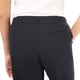 thumbnail image 3 of Pantalón Kirkland Signature de viaje con bolsillo para mujer, color negro, 3 of 8