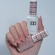 thumbnail image 2 of Esmalte en gel DAISY DND Inner Peace #873 15 ml Dúo, 2 of 7