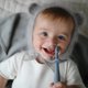 thumbnail image 3 of Cepillo Dental de Entrenamiento Mushie Infantil, 3 of 3