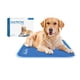 thumbnail image 1 of Alfombrilla de refrigeración The Green Pet Shop para perros grandes (20 — 36 kg), 1 of 6