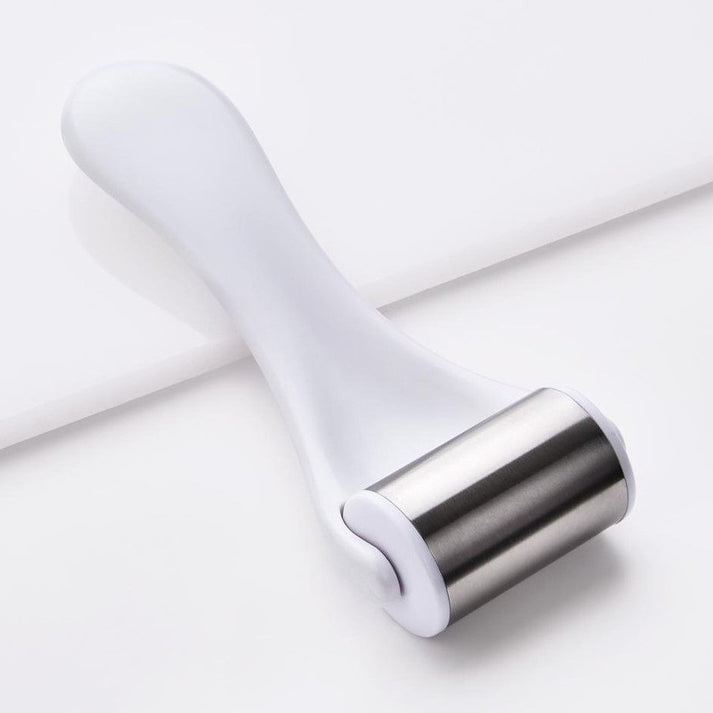 Color Lab - Rodillo Blanco Masajeador Facial Frío Para Skin Care