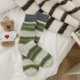 thumbnail image 1 of Xiao Hua 4 Pares de Calcetines de Algodón de Felpa con Rayas Verdes Combinadas, Calcetines Pantuflas de Invierno de Felpa, Calcetines Navideños de Felpa Coloridos, Calcetines para Dormir de Fiesta, 1 of 2