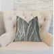 thumbnail image 2 of Almohada Plutus Brands Plutus Agate River hecha a mano, lujosa, 45 x 45 cm, 2 of 3