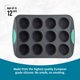 thumbnail image 3 of Molde de Muffins Trudeau de 12 Cavidades, Silicona Gris/Menta, 3 of 6