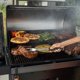 thumbnail image 2 of Tenedor para BBQ Traeger BAC791 de acero inoxidable, mango de 43 cm, 2 of 4
