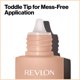 thumbnail image 3 of Base de maquillaje líquida Revlon ColorStay Light Cover 220 Natural Beige, 3 of 8
