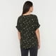 thumbnail image 2 of Blusa Mujer M/C Verde Animal Print Cuello V Corona, 2 of 5