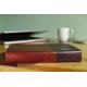thumbnail image 3 of Biblia HarperCollins NIV de Impresión Gigante con Tapa de Cuero Suave, 3 of 7