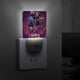 thumbnail image 4 of Mi Papá el Cazador de Recompensas Luz nocturna LED con sensor de anochecer a amanecer para dormitorio, baño, pasillo, escaleras - Lámpara LED nocturna de enchufe, 0.5W - 1 pieza, 4 of 6