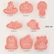 thumbnail image 5 of Cortadores de galletas de Halloween, moldes prensables con 8 formas de dibujos animados en 3D: calabaza, murciélago, fantasma, araña, sombrero de bruja, gato, lápida y castillo. Ideal para hornear, 5 of 8