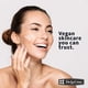thumbnail image 5 of Crema hidratante de vitamina E de La Cruz para rostro y cuello 75 ml, 5 of 8