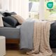 thumbnail image 3 of Juego de edredón Bedsure, tamaño completo, reversible, negro, 7 piezas, 3 of 3