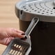 thumbnail image 4 of Caja de arena para gatos IRIS USA, grande, simple, redonda, con entrada superior negra y G, 4 of 7