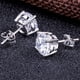 thumbnail image 2 of Pendiente de botón Jiahanzb 5 mm Zirconia cúbica en plata de ley, 2 of 7
