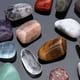 thumbnail image 3 of Xiao Hua Tratamiento de Piedra Natural Juego de Piedras de Cristal a Granel Gemas Incluyendo Caja de Regalo, 20 Pzas/pieza, 3 of 4
