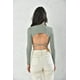 thumbnail image 2 of Polera Mujer Crop con Escote Detras Manga Larga Verde Talla M, 2 of 3