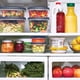 thumbnail image 4 of Recipientes Rubbermaid EasyFind Lids para almacenamiento de alimentos, 42 unidades, 4 of 6