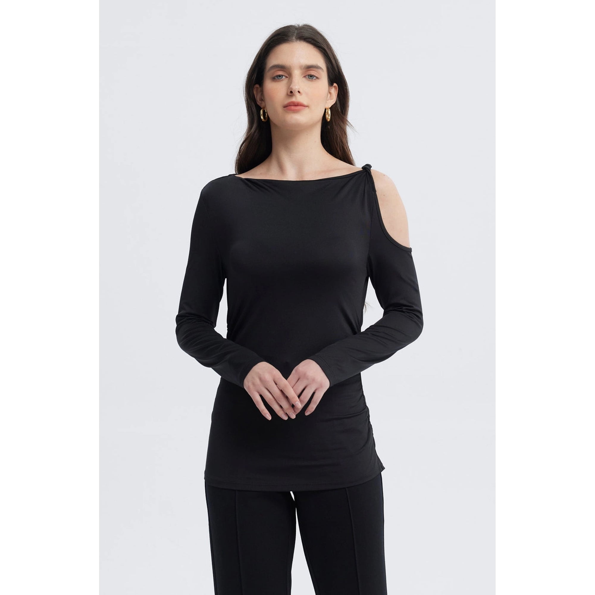 Fashionspark - Polera Mujer Aplicación Nudo Hombro Negro