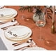 thumbnail image 4 of Platos De Plástico De Madee Premium Ivory Con Borde Dorado 60 Unidades, 4 of 8