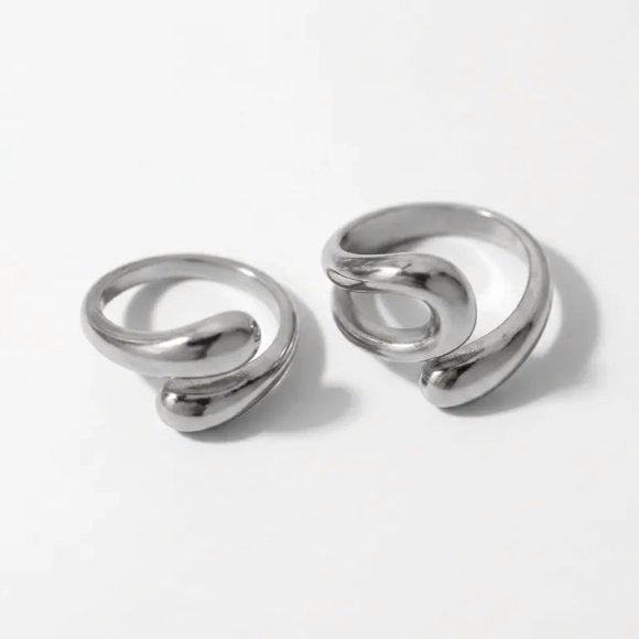 Set de anillos color plateados para mujer