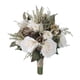 thumbnail image 4 of de novia elegantes Manos de novia Sosteniendo Ramo de boda Ramo de tiro Accesorios de fotos para propuesta Compromiso de boda Decoración Adorno, 4 of 5