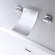 thumbnail image 4 of Grifo Sumerain de Pared para Bañera con Cascada, 3 Agujeros, Cromo, 4 of 7