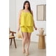 thumbnail image 3 of Saronite Conjunto de Blusa sin Mangas con Textura, Talla Grande, y Shorts con Cintura Elástica con Dos Bolsillos Laterales, Dijon (para Mujer), 3 of 5