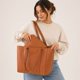 thumbnail image 4 of CARTERA SHOPPER HOMBRO CAFE CLARO CON ESTUCHE 50X32X15 CM, 4 of 4