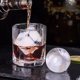 thumbnail image 2 of Set de 2 moldes para hielo: esferas y cubos grandes con tapa, 2 of 3