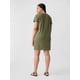 thumbnail image 3 of Camiseta holgada con bolsillo Dress GAP Walden Green para mujer, 3 of 5