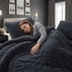 thumbnail image 3 of Cobertor Texturizado De Invierno Rb King Negro, 3 of 4