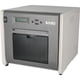 thumbnail image 3 of Impresora fotográfica compacta Hiti P525L Dye Sub con tecnología RFID, 3 of 3