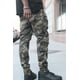 thumbnail image 3 of Saronite Pantalones Deportivos de Algodón, Largos y Tácticos, con Múltiples Bolsillos Delanteros y Estampado Militar Oscuro, Color Camuflaje Oliva (para Hombre), 3 of 3
