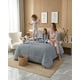 thumbnail image 1 of Cubrecama 2 Plazas Con Relieve Cobertor Elegante Suave, 1 of 6