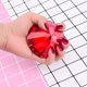 thumbnail image 3 of Peso de papel Adwikoso Diamante de cristal rojo 8 cm con soporte, 3 of 7